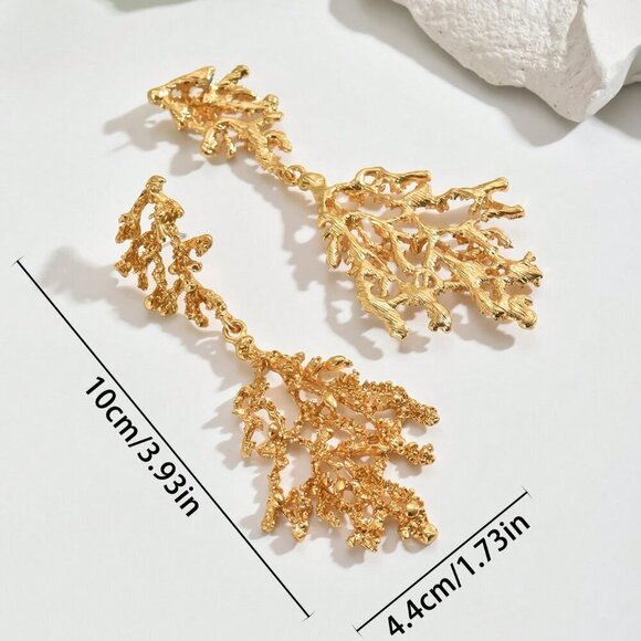 Multicolor Elegant Women's Faux Pearl Shell Gold Stud Earrings - Picture 5 of 5